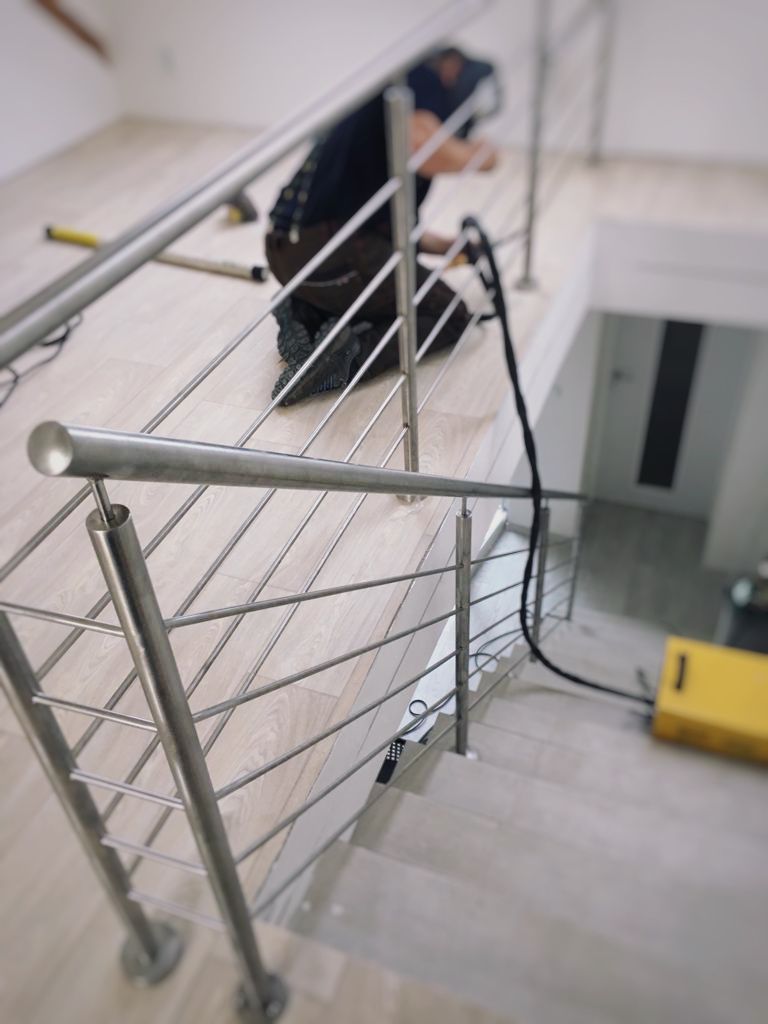 Nerezové zábradlí na schody
